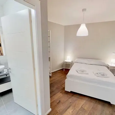 Apartman Triestevillas Barbacan, Exclusive - Hyper Central W/ Ac, 10 Guests Trieszt