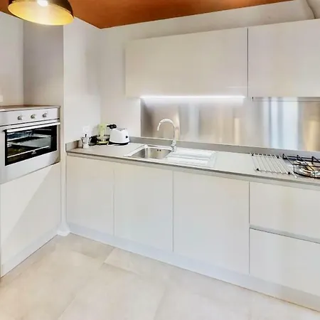 Apartman Triestevillas Barbacan, Exclusive - Hyper Central W/ Ac, 10 Guests Trieszt